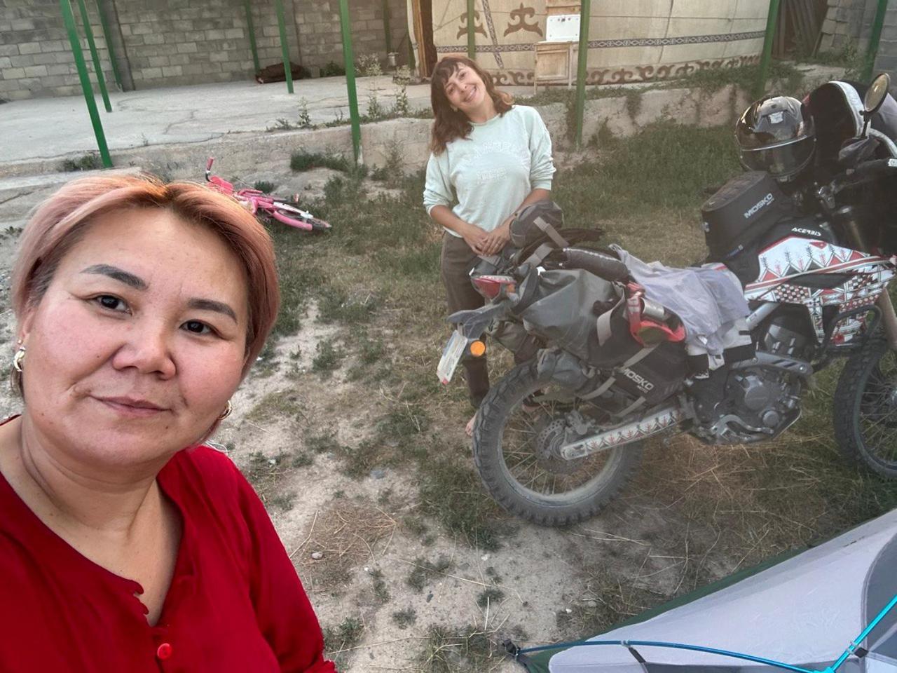 Rozalinda Guesthouse Naryn Buitenkant foto